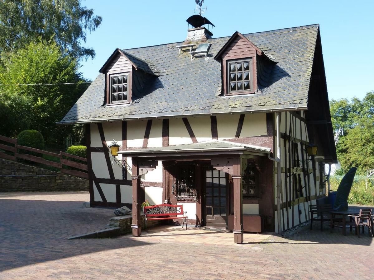 Gaestehaus Eponada Weisel Exterior photo